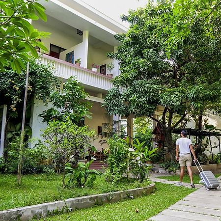 Lani'S House By The Ponds Hotel Vientiane Eksteriør billede