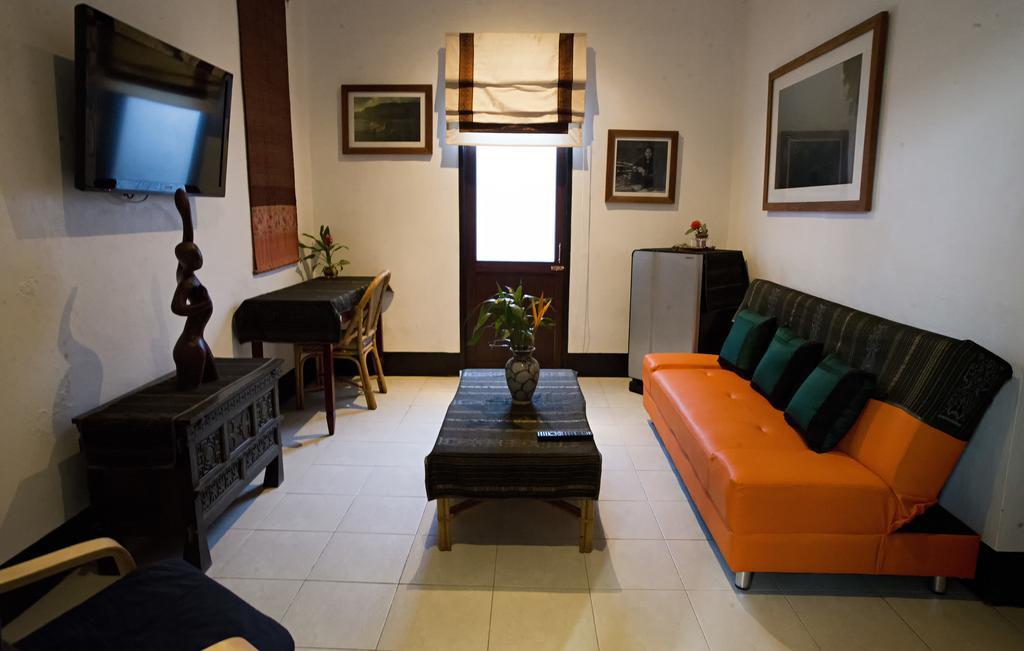 Lani'S House By The Ponds Hotel Vientiane Eksteriør billede