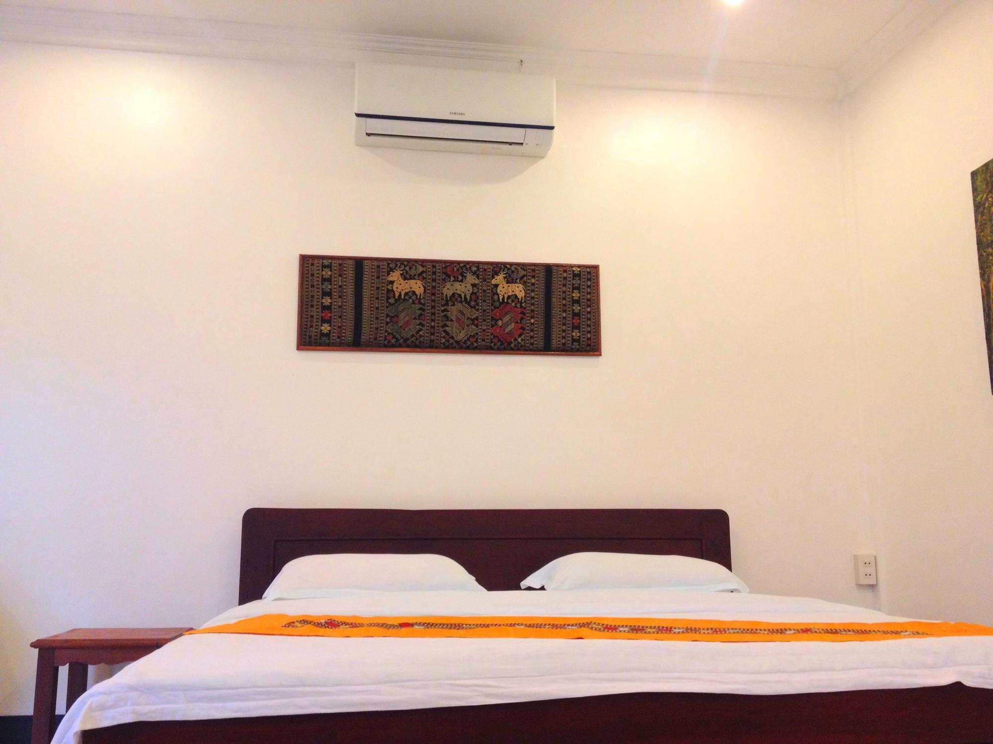 Lani'S House By The Ponds Hotel Vientiane Eksteriør billede