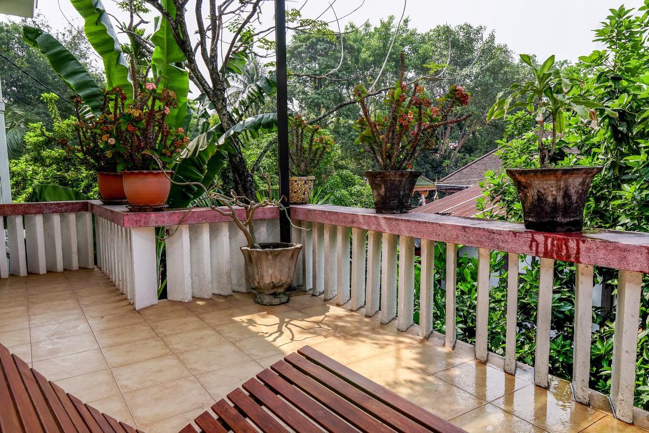 Lani'S House By The Ponds Hotel Vientiane Eksteriør billede